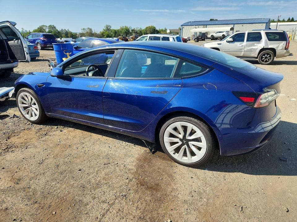 2022 TESLA MODEL 3 2