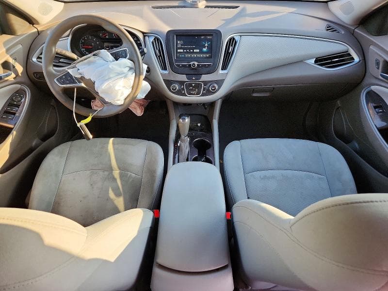 2017 CHEVROLET MALIBU LS 8