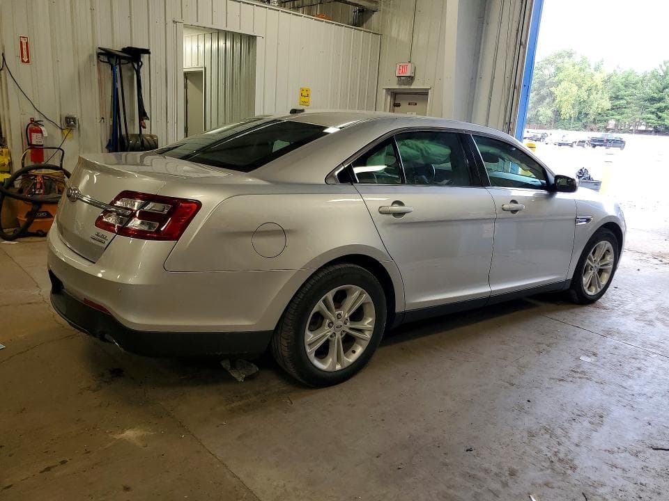 2018 FORD TAURUS SEL 3