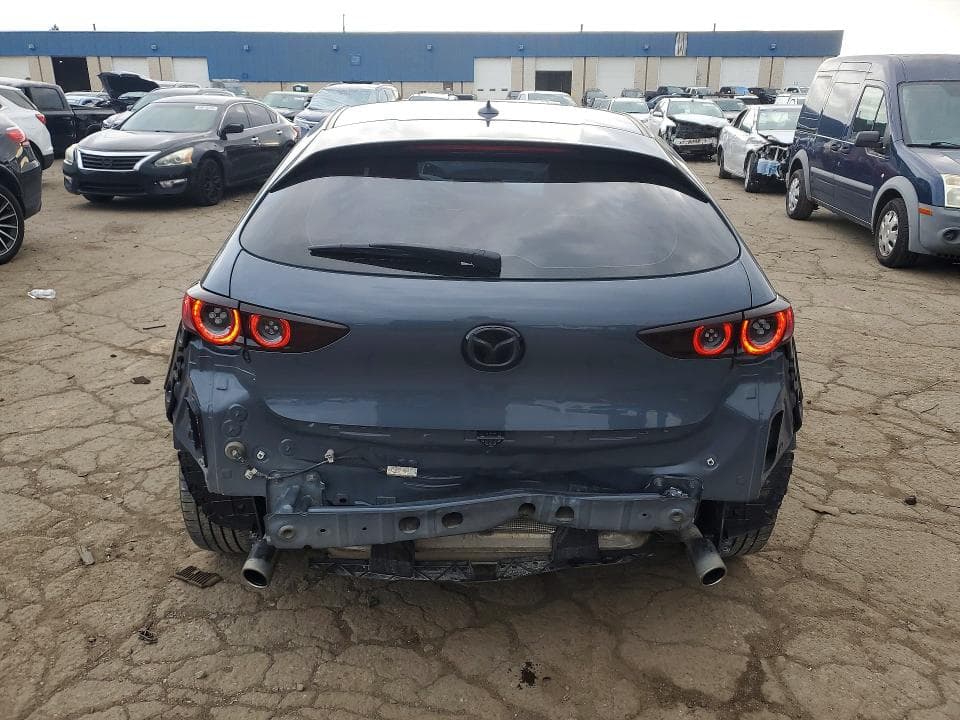 2020 MAZDA 3 PREMIUM 6