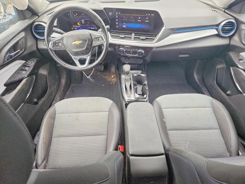 2025 CHEVROLET TRAX 1LT 8