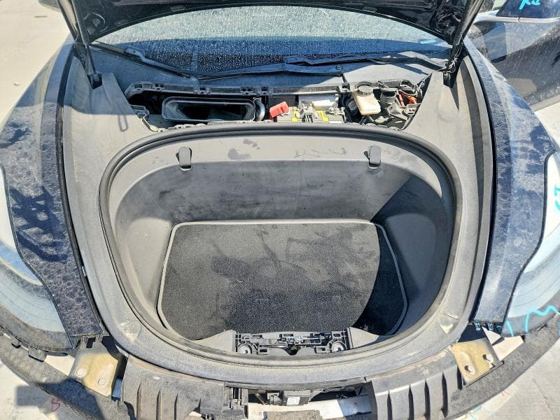 2018 TESLA MODEL 3 11
