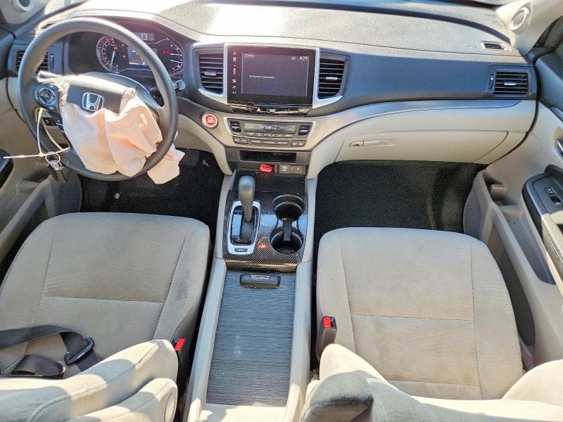 2017 HONDA PILOT EX 8