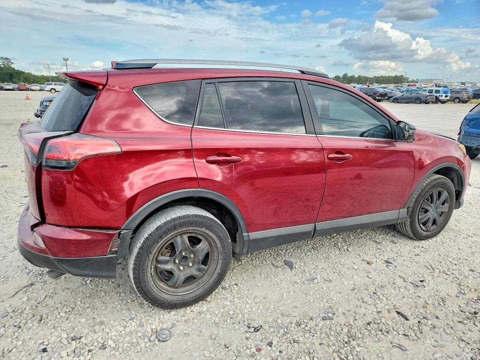 2018 TOYOTA RAV4 LE 3
