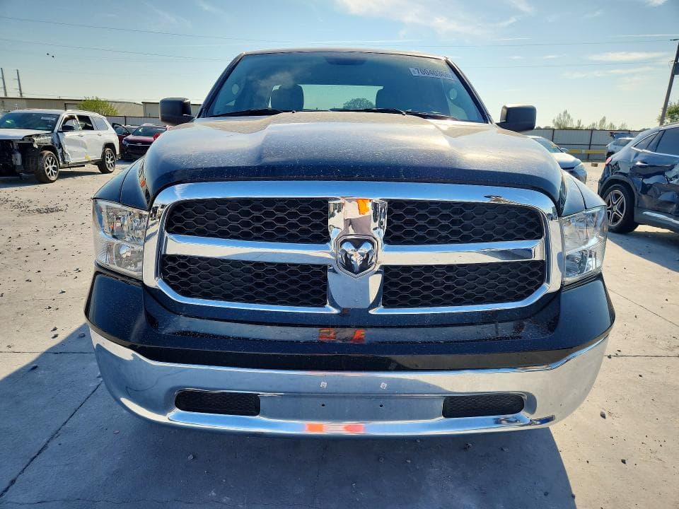 2024 RAM 1500 CLASSIC SLT 5