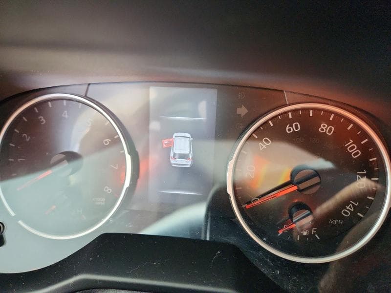 2021 TOYOTA RAV4 XLE 9