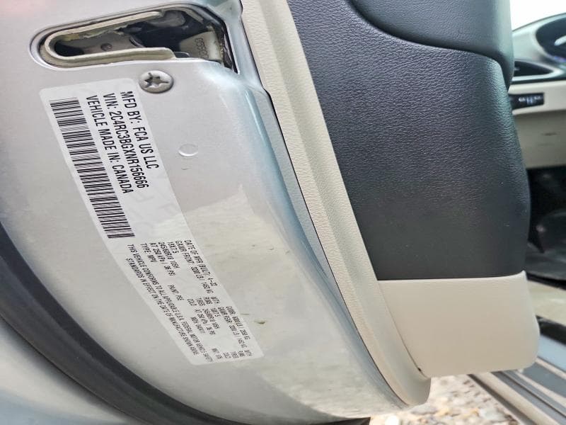 2022 CHRYSLER PACIFICA TOURING L 13