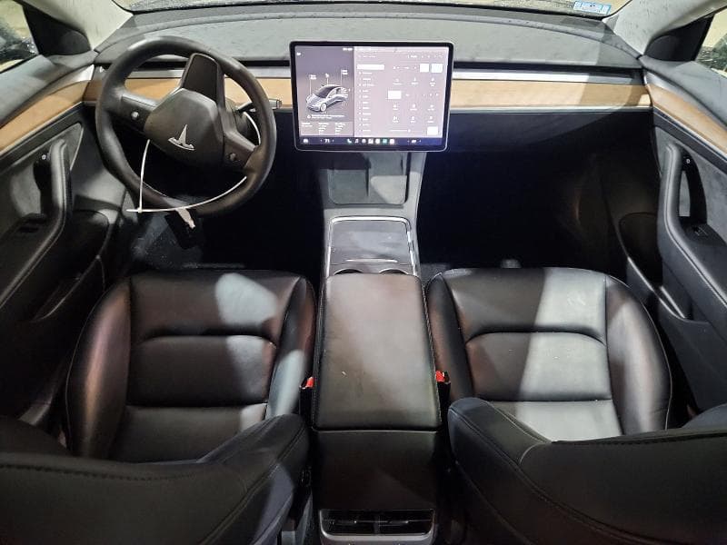 2023 TESLA MODEL 3 8