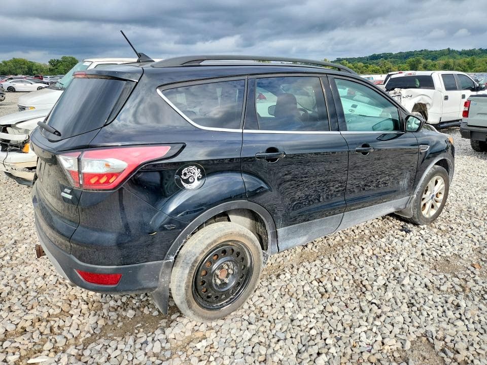 2018 FORD ESCAPE SE 3