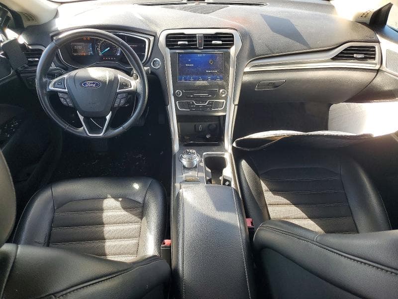 2017 FORD FUSION SE 8