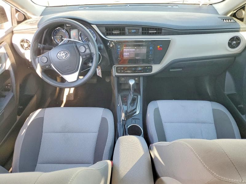 2019 TOYOTA COROLLA LE 8