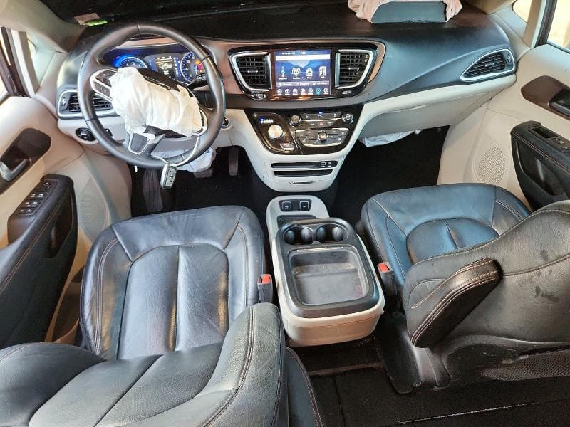 2018 CHRYSLER PACIFICA 8
