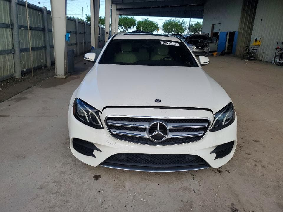 2017 MERCEDES-BENZ E 300 5