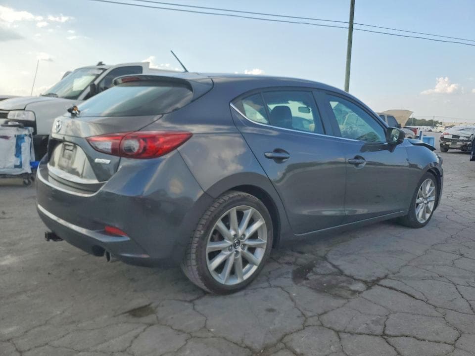 2017 MAZDA 3 TOURING 3