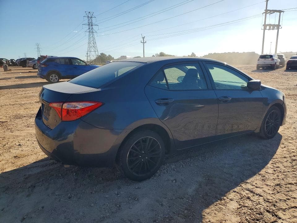 2017 TOYOTA COROLLA 3