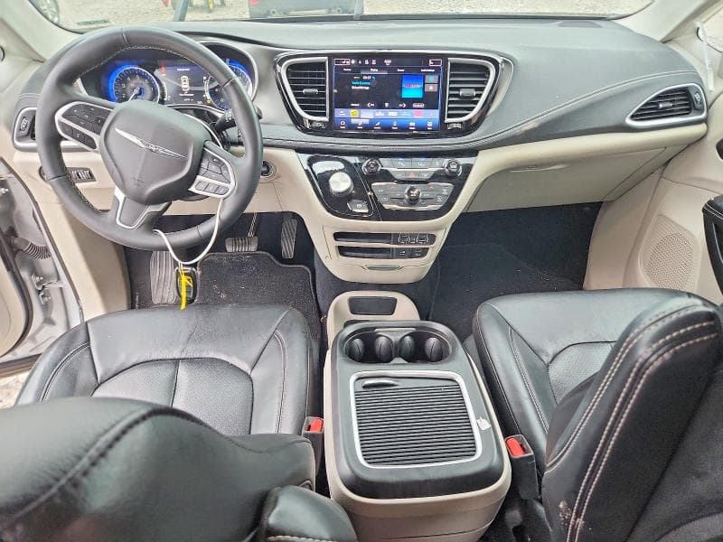 2022 CHRYSLER PACIFICA TOURING L 8