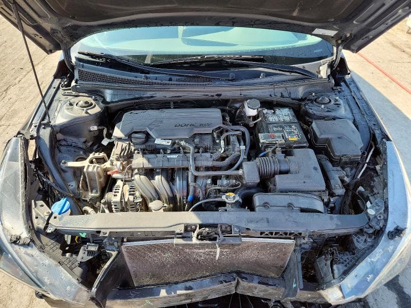 2023 HYUNDAI ELANTRA SE 11