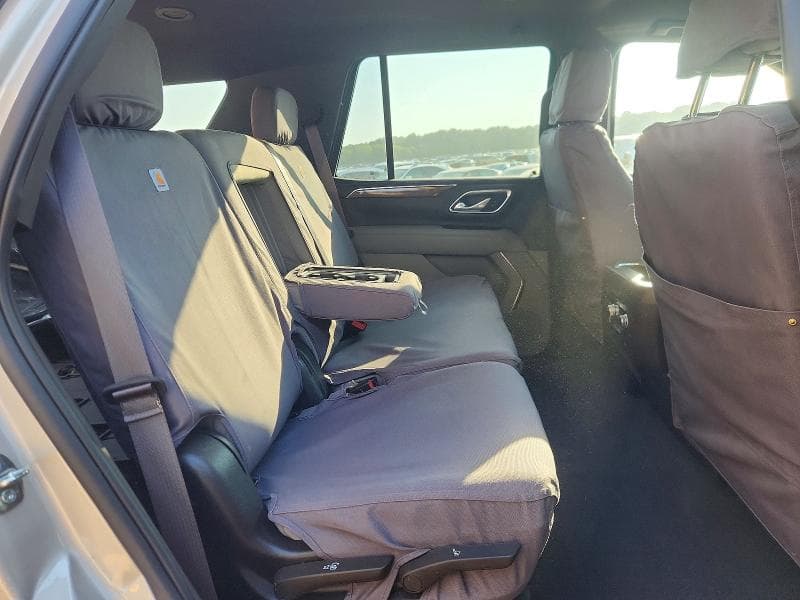 2023 GMC YUKON SLE 11
