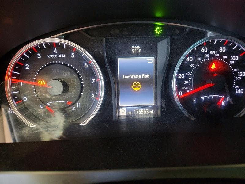 2017 TOYOTA CAMRY SE 9