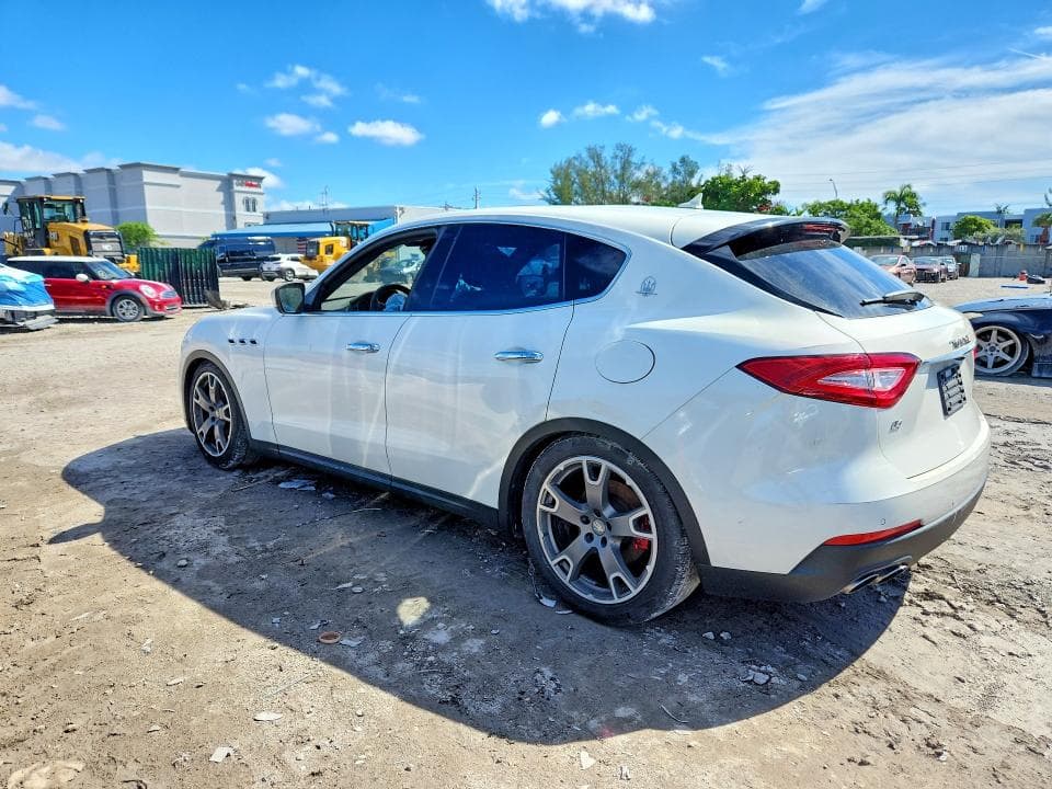 2018 MASERATI LEVANTE 2