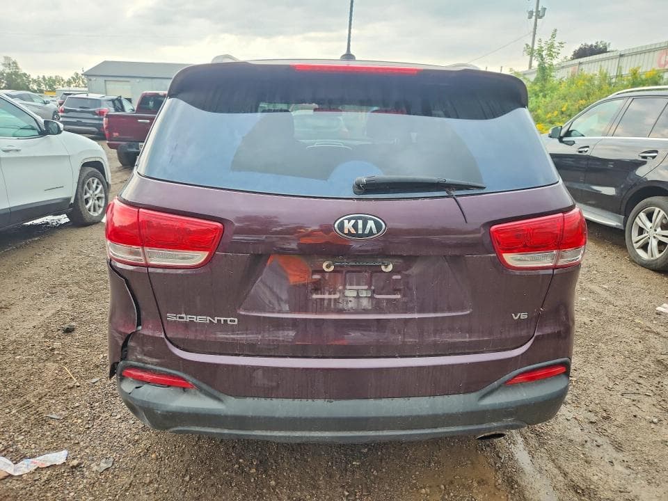 2017 KIA SORENTO LX V6 6