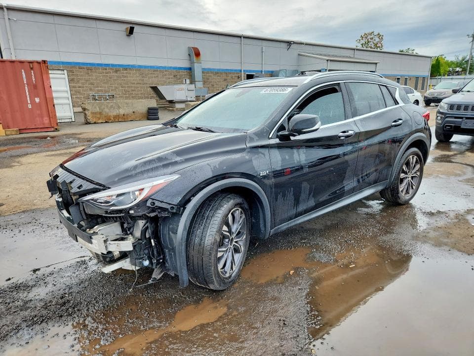 2017 INFINITI QX30 PREMIUM