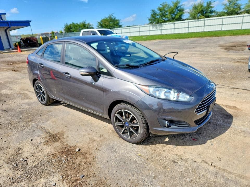 2018 FORD FIESTA SE 4