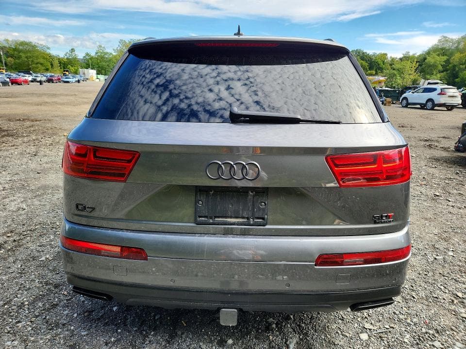 2018 AUDI Q7 6