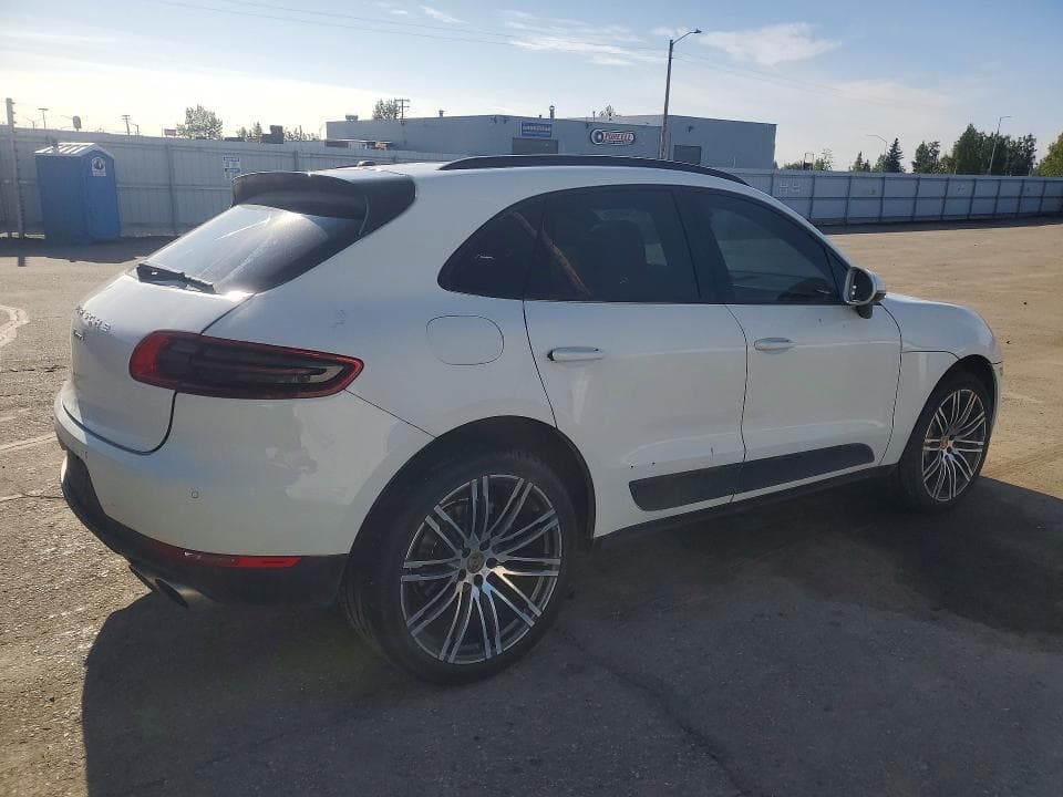 2017 PORSCHE MACAN S 3