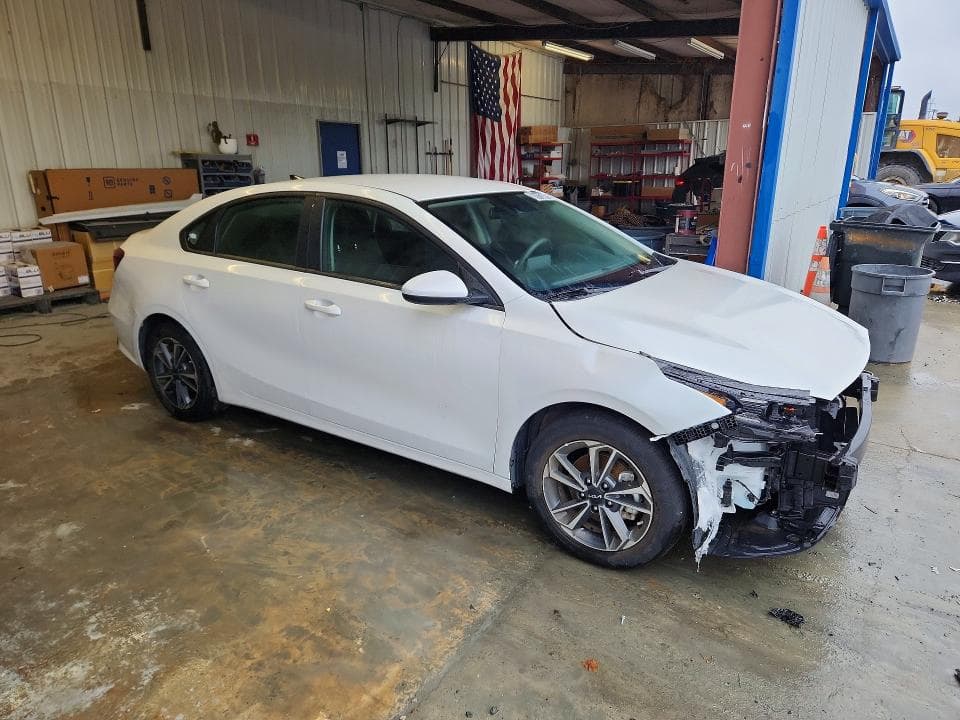 2024 KIA FORTE LXS 4