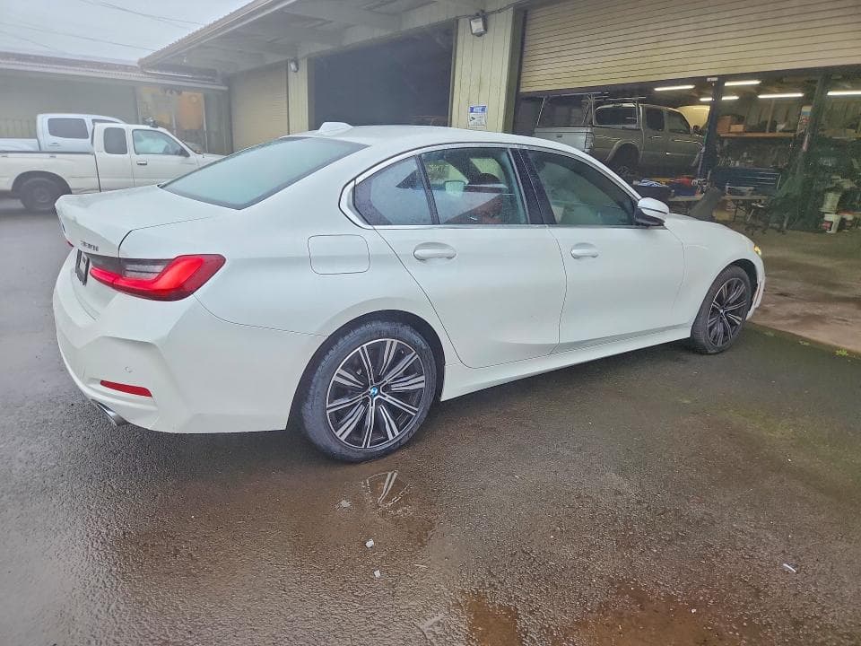 2025 BMW 330XI 3