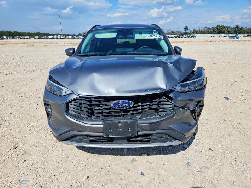 2025 FORD ESCAPE 5