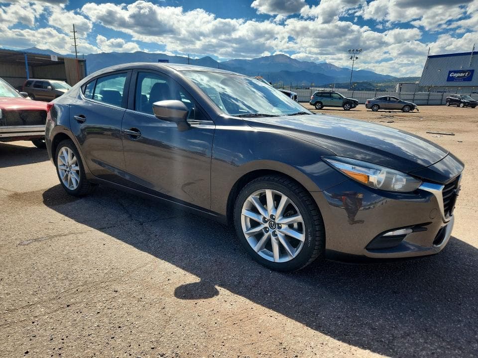 2017 MAZDA 3 TOURING 4