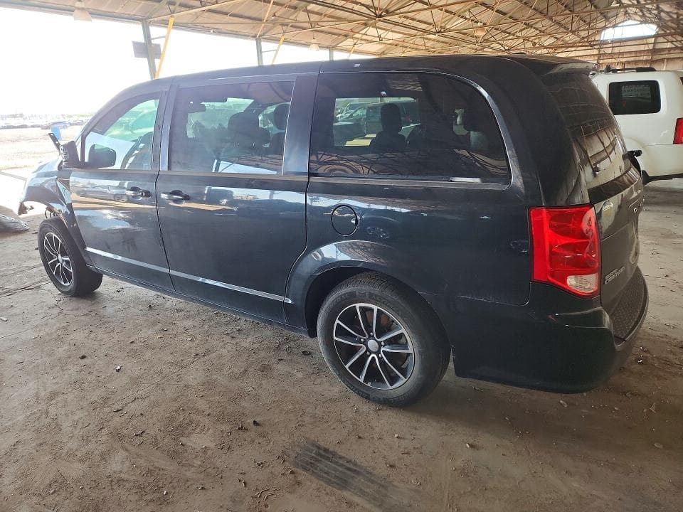 2018 DODGE GRAND CARAVAN SE 2