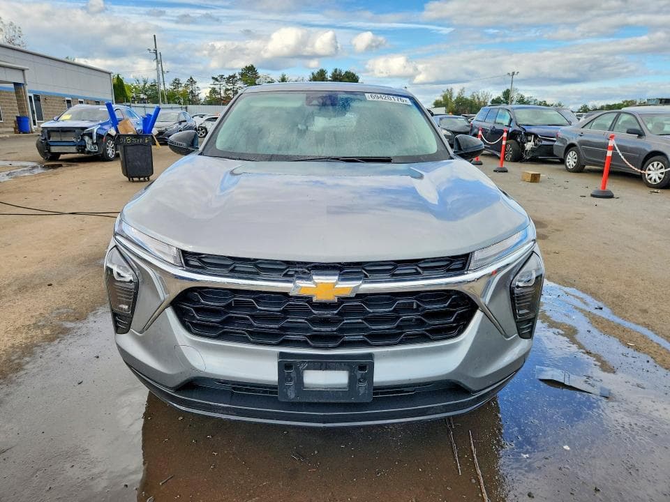 2024 CHEVROLET TRAX LS 5