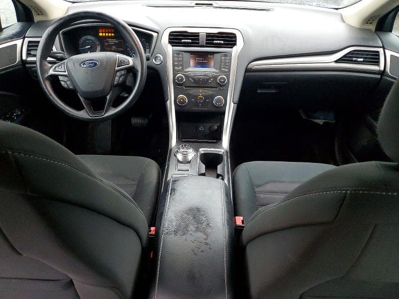 2017 FORD FUSION SE 8