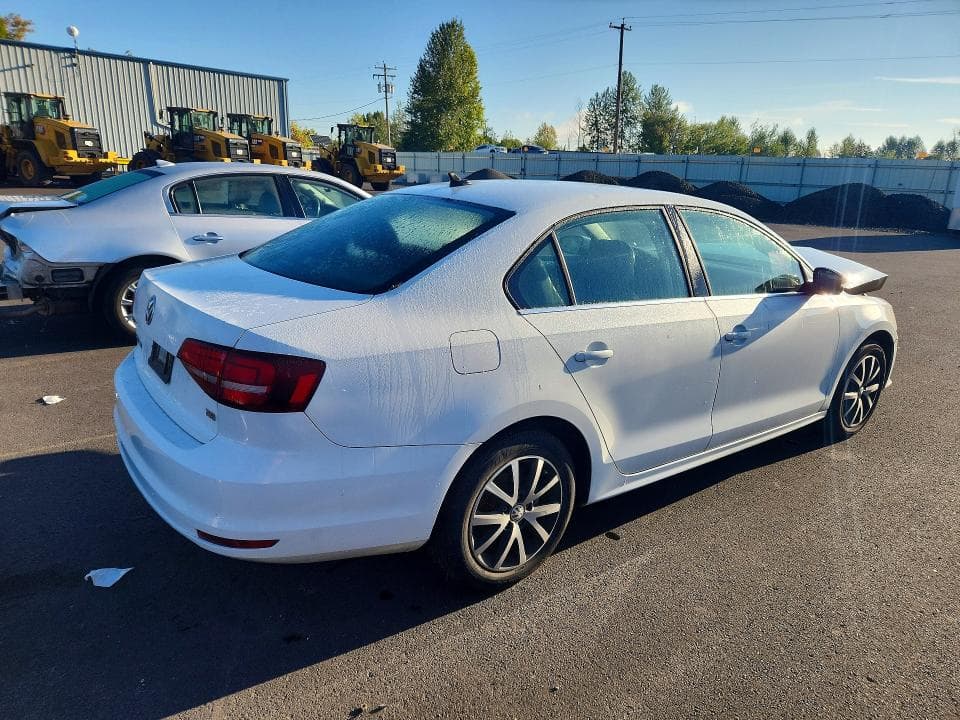 2017 VOLKSWAGEN JETTA SE 3