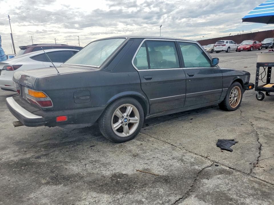 1985 BMW 535 I AUTOMATIC 3