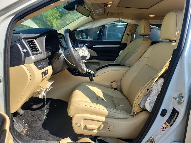 2018 TOYOTA HIGHLANDER XLE 7