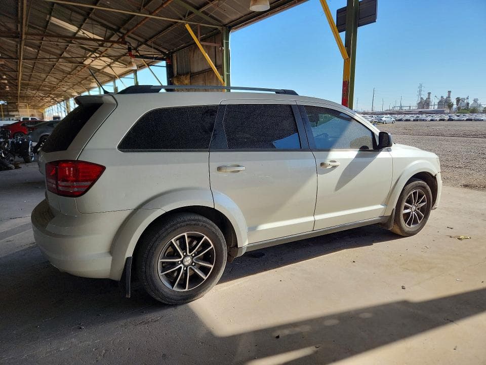 2017 DODGE JOURNEY SE 3