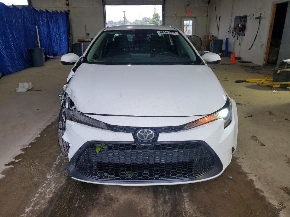 2021 TOYOTA COROLLA LE 5