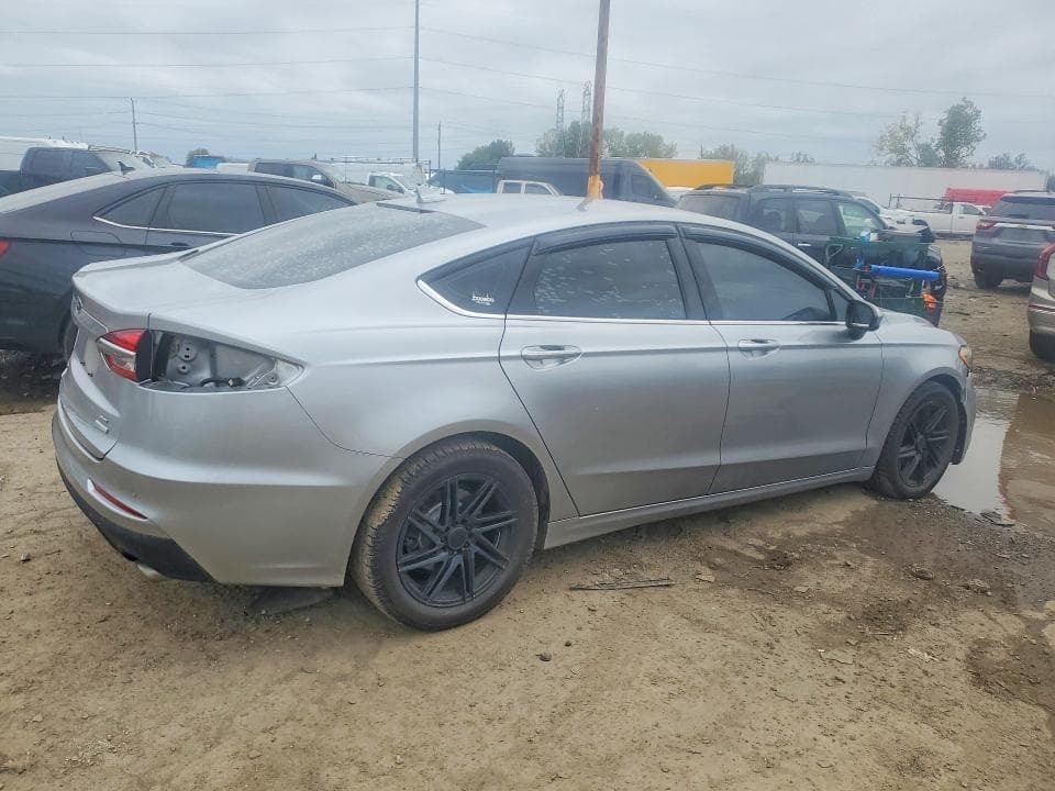 2020 FORD FUSION SE 3