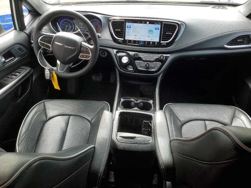 2026 CHRYSLER PACIFICA LIMITED 8