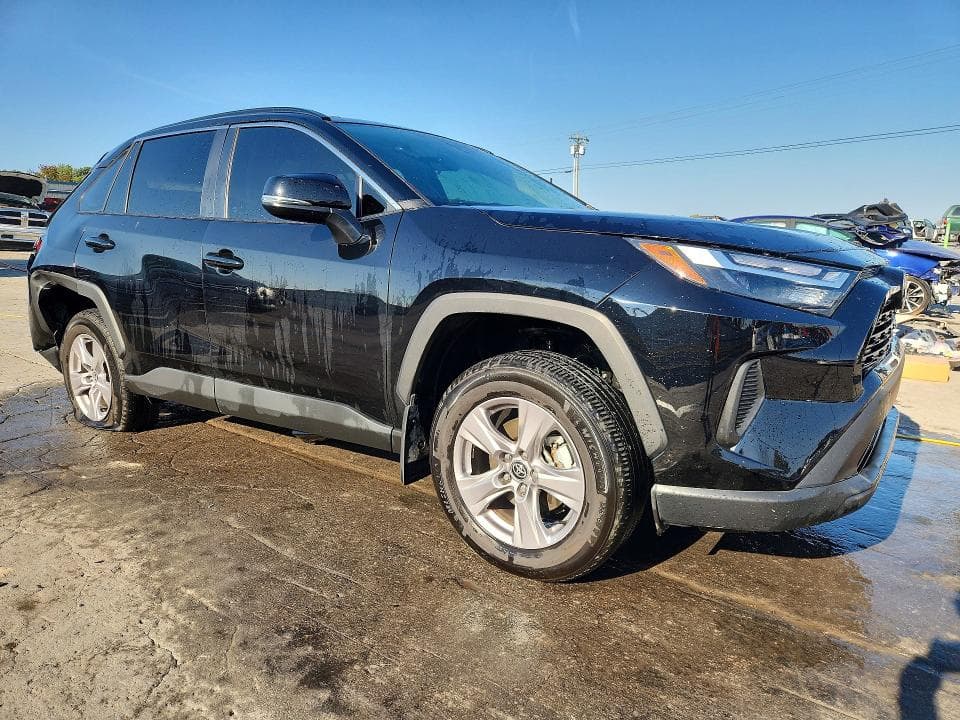 2025 TOYOTA RAV4 XLE 4