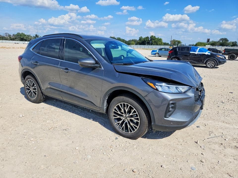 2025 FORD ESCAPE 4