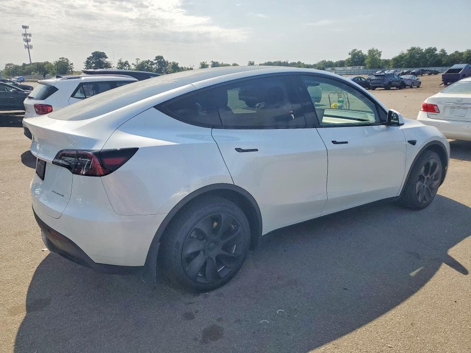 2023 TESLA MODEL Y 3