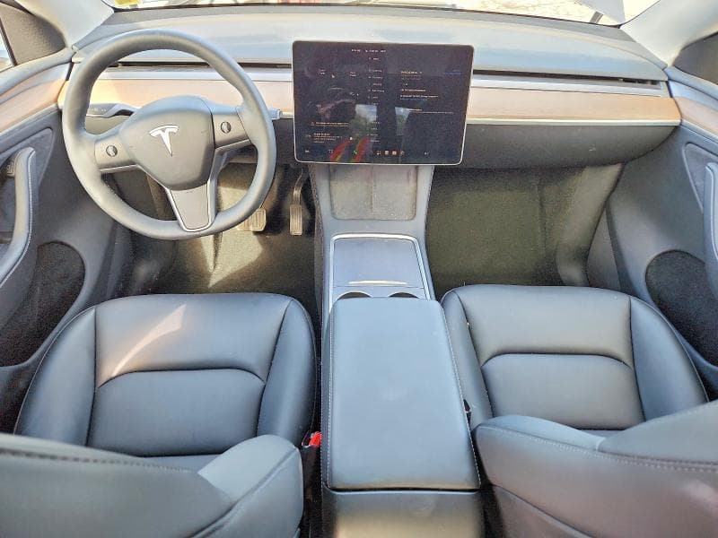 2023 TESLA MODEL Y 8