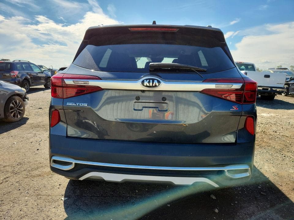 2021 KIA SELTOS S 6