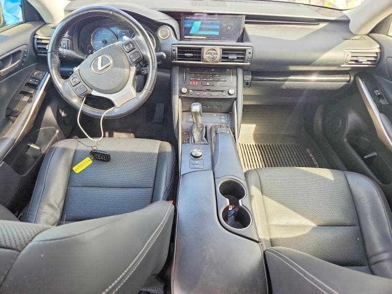 2018 LEXUS IS 300 8