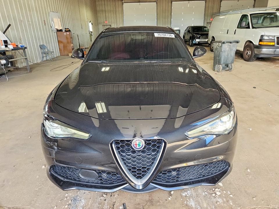 2018 ALFA ROMEO GIULIA TI 5